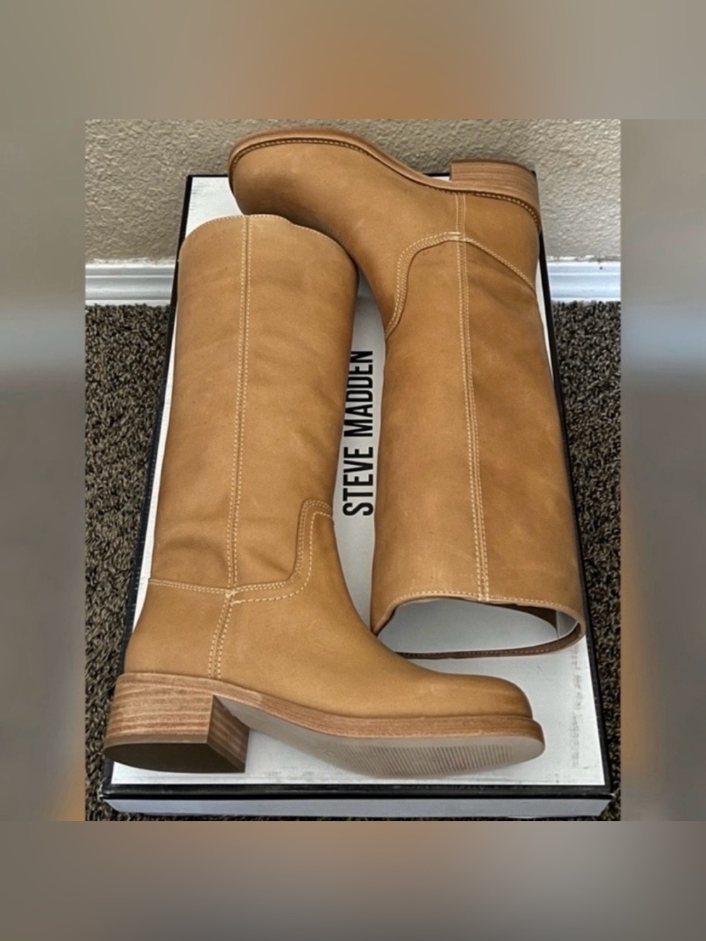 Steve Madden Women’s Riggs Banana Leather Boots Size-7.5 M